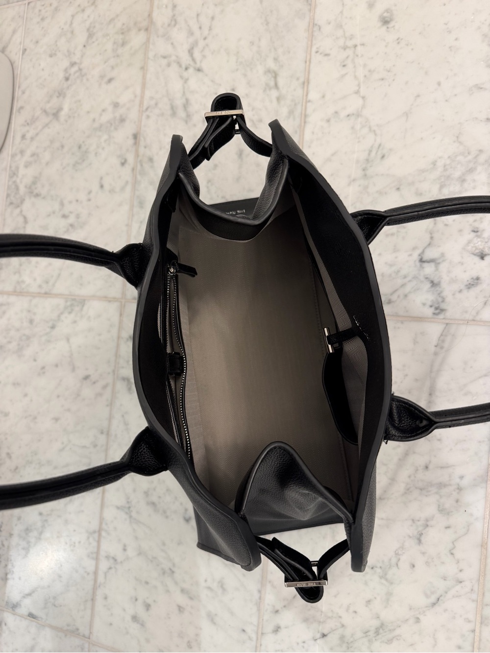 The Row Replica Black Leather Shoulder Bag - Picture 16 of 16